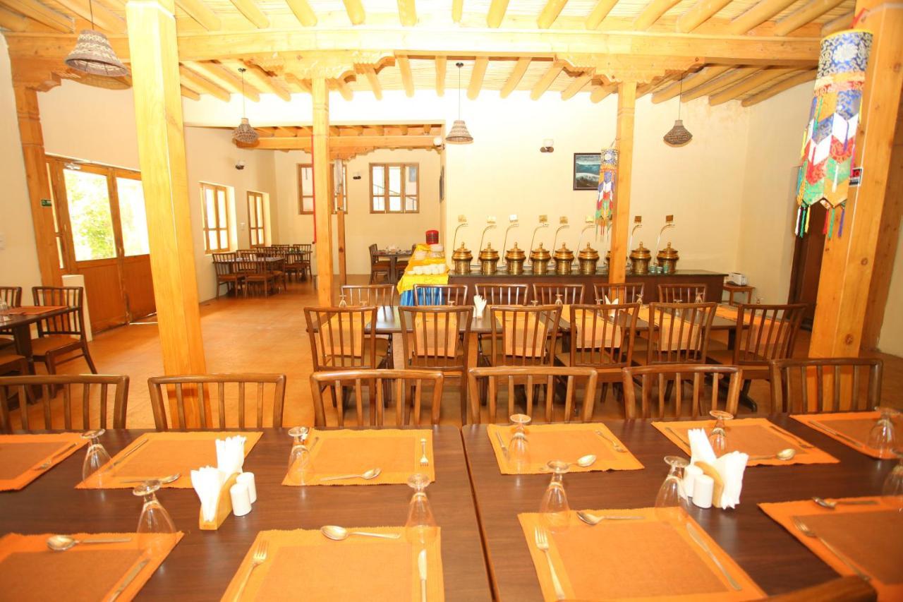 Lha-Ri-Sa Resort Leh Zewnętrze zdjęcie