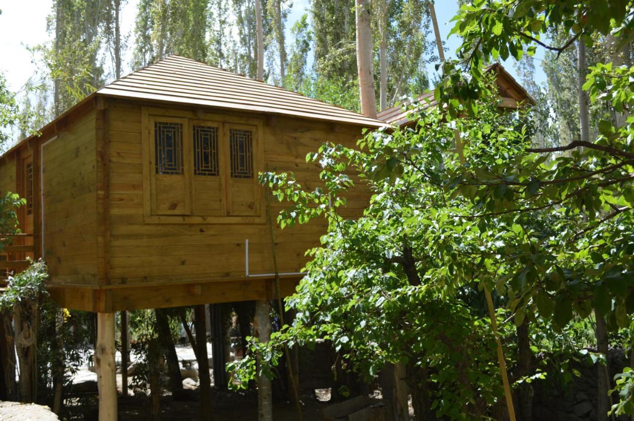 Lha-Ri-Sa Resort Leh Zewnętrze zdjęcie