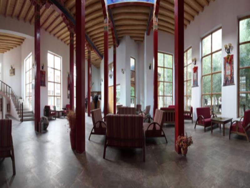 Lha-Ri-Sa Resort Leh Zewnętrze zdjęcie